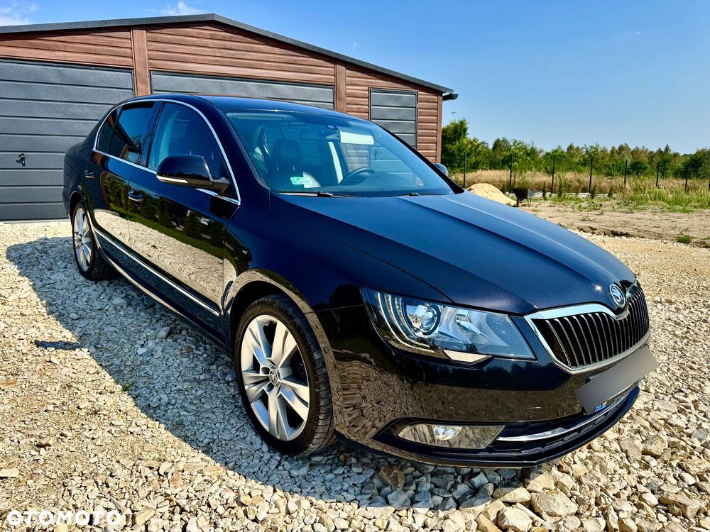 Skoda Superb 2.0 TDI L&K DSG - 22