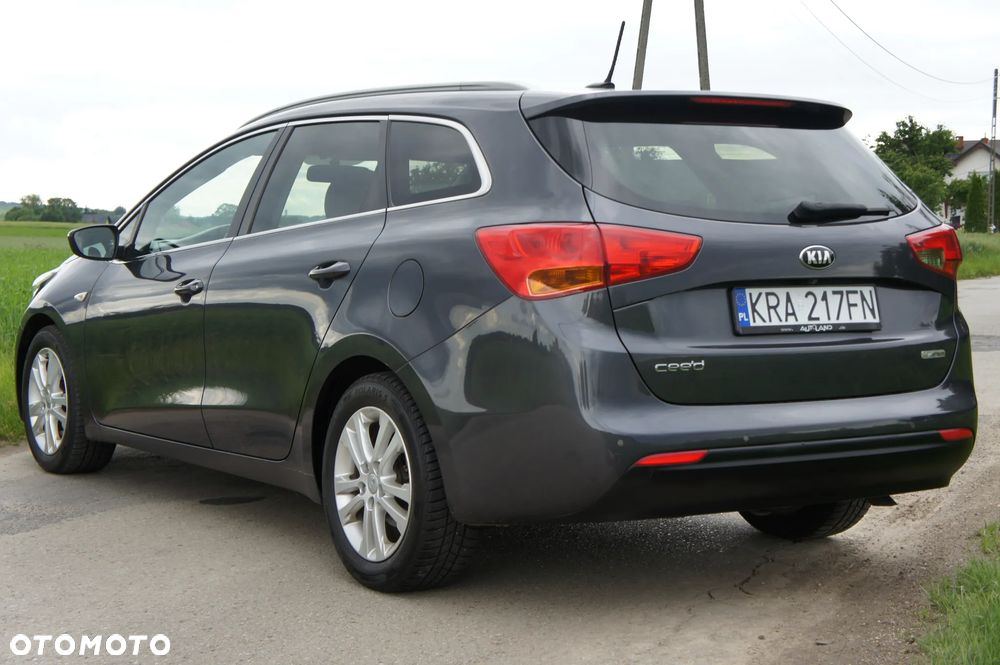 Kia Ceed - 7