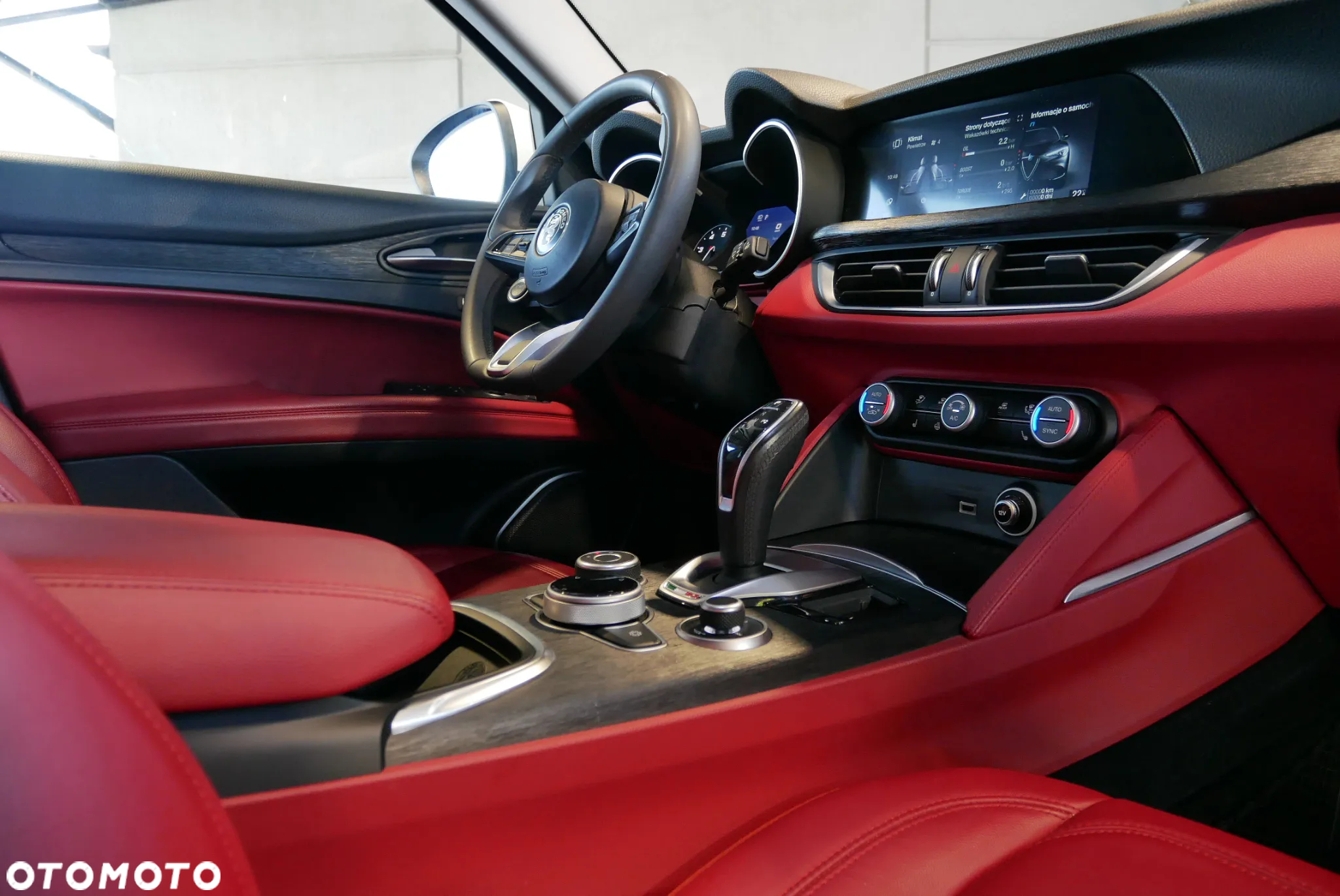 Alfa Romeo Stelvio - 24