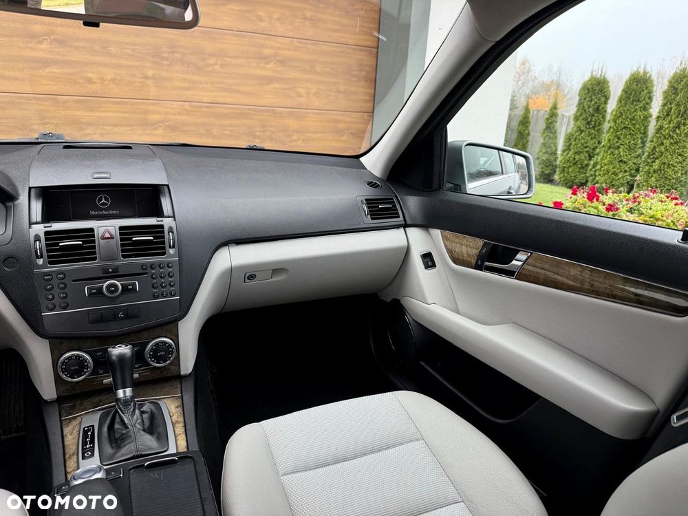 Mercedes-Benz Klasa C - 20