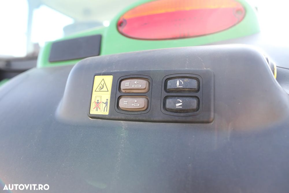 John Deere 6120 R - 16