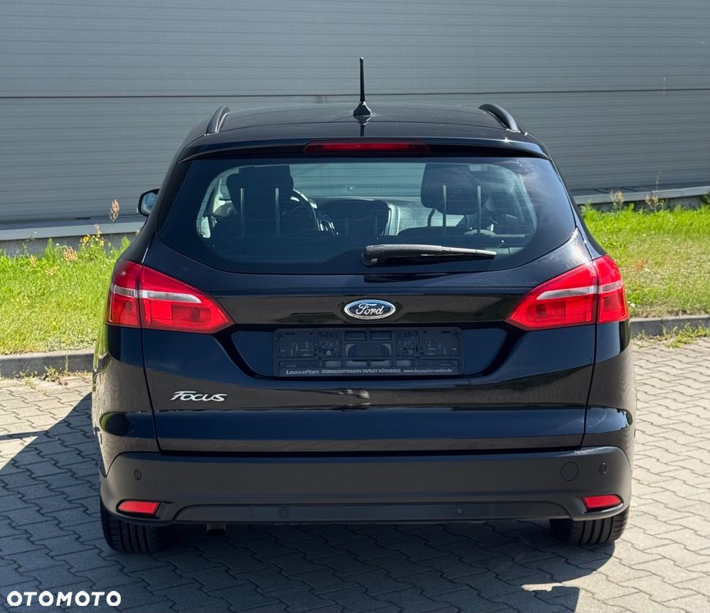 Ford Focus - 8