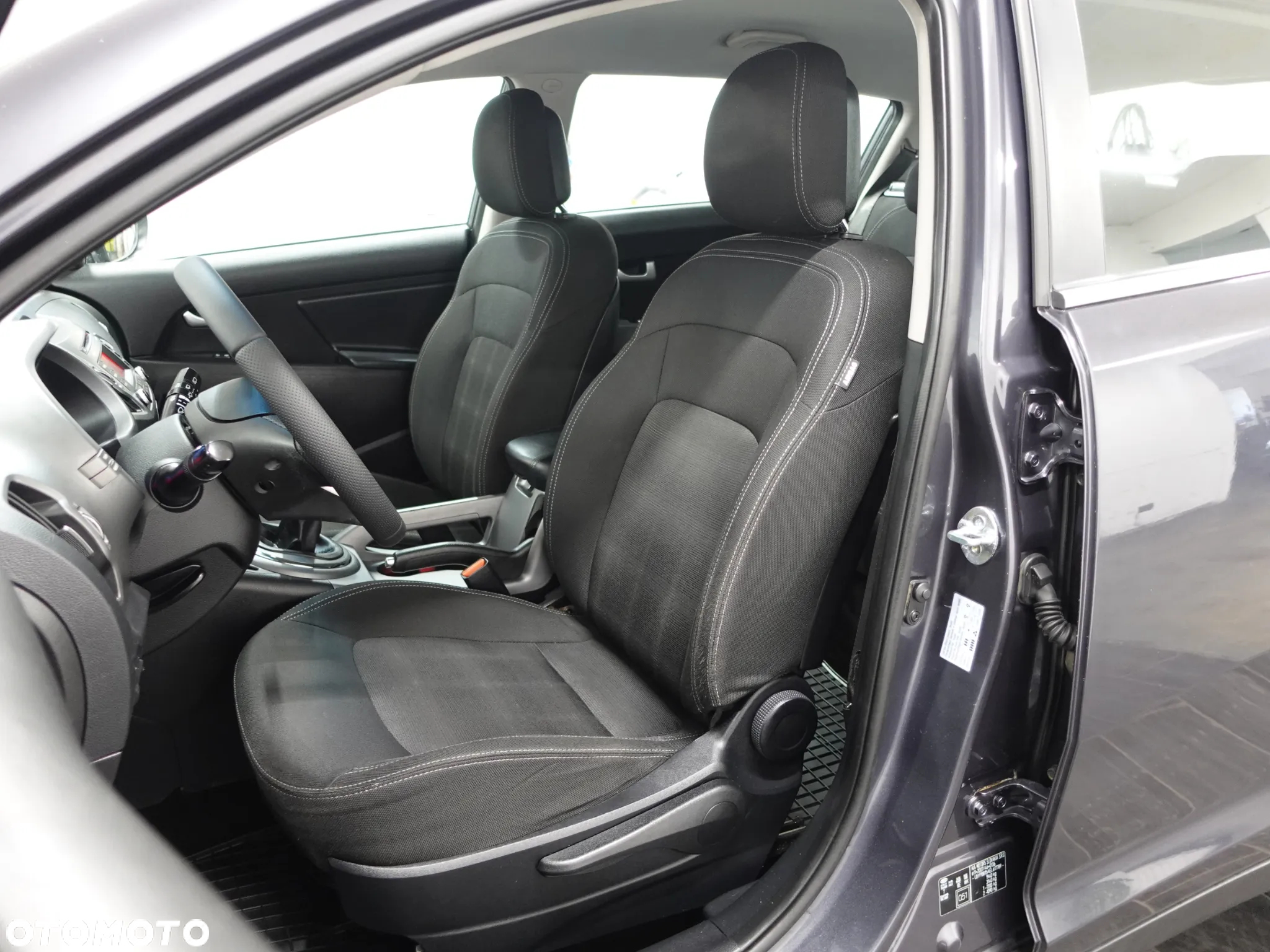 Kia Sportage 1.7 CRDI 2WD Attract - 23