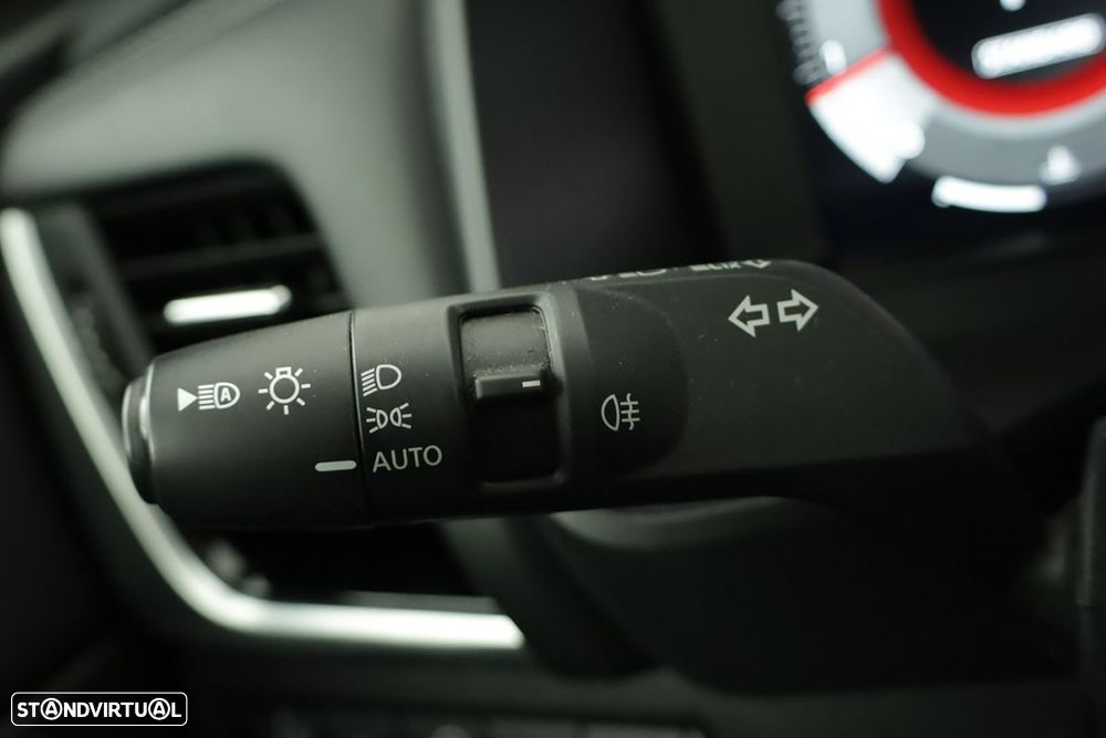 Nissan Qashqai 1.3 DIG-T N-Connecta LED Xtronic - 17