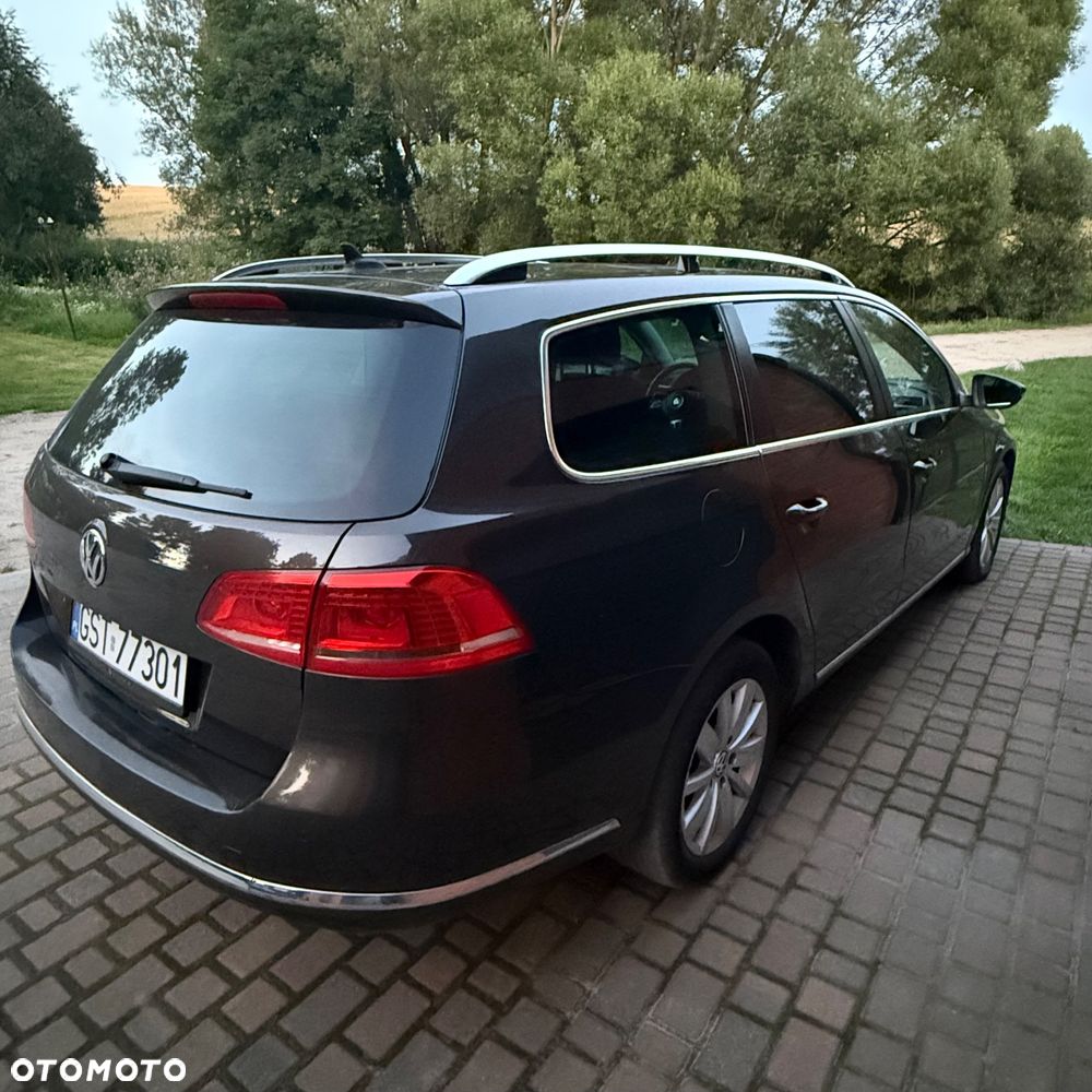 Volkswagen Passat 2.0 TDI Comfortline - 5