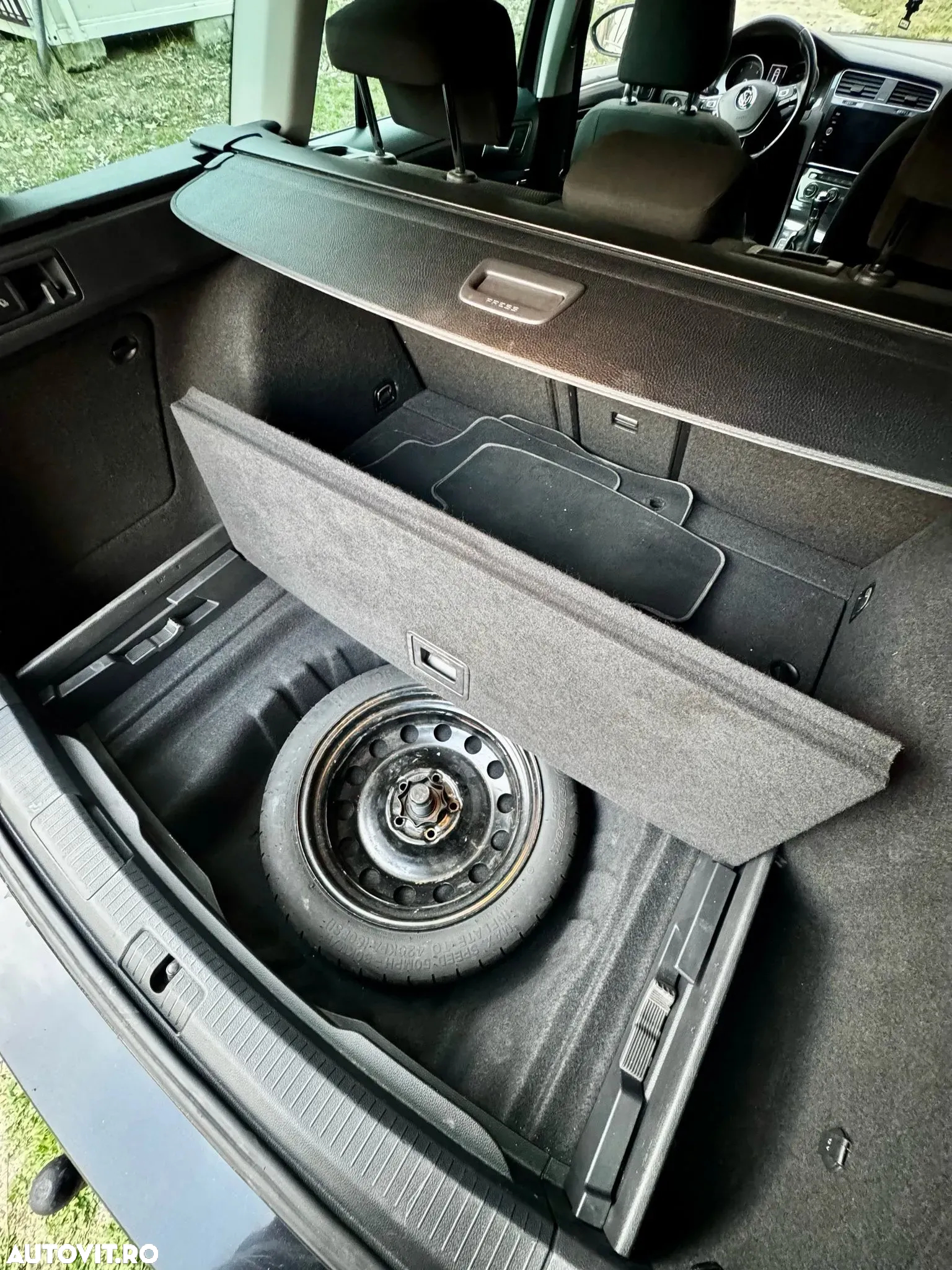 Volkswagen Golf 2.0 TDI Comfortline - 39