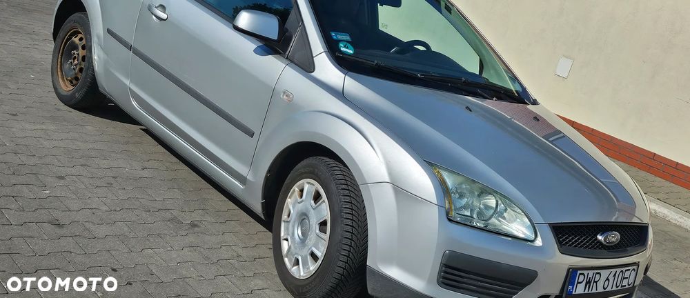 Ford Focus 1.6 Ambiente - 6