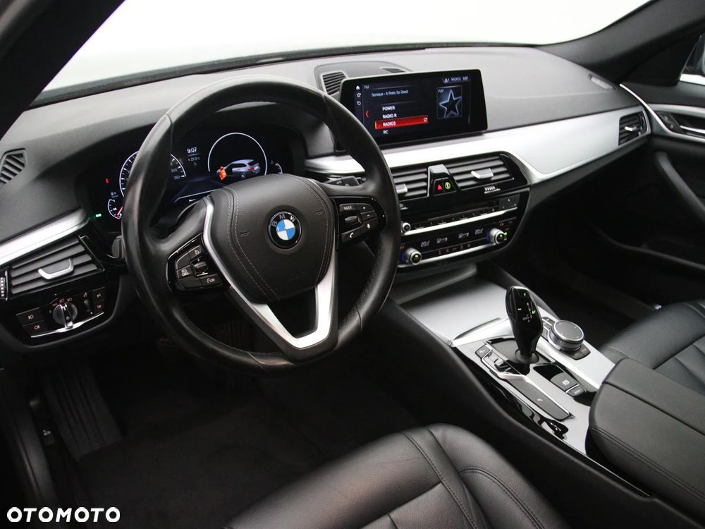 BMW Seria 5 520d Luxury Line - 16