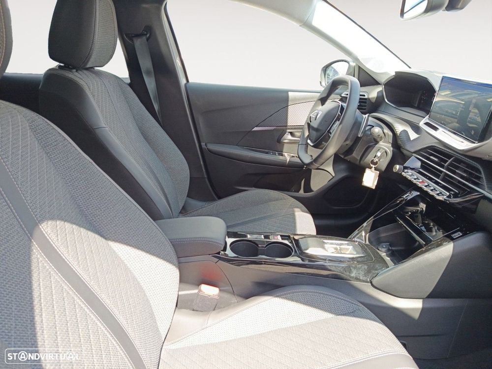 Peugeot 208 1.2 Hybrid Allure e-DCS6 - 15