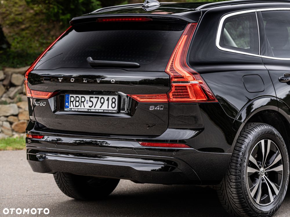 Volvo XC 60 B4 D AWD Geartronic Momentum Pro - 20