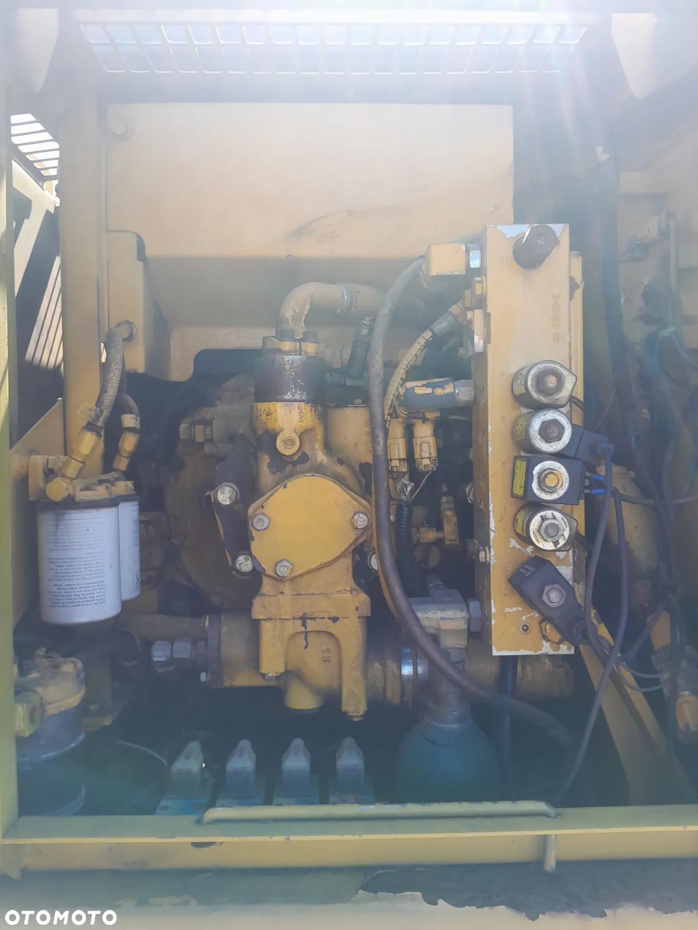 Komatsu PW130es - 10