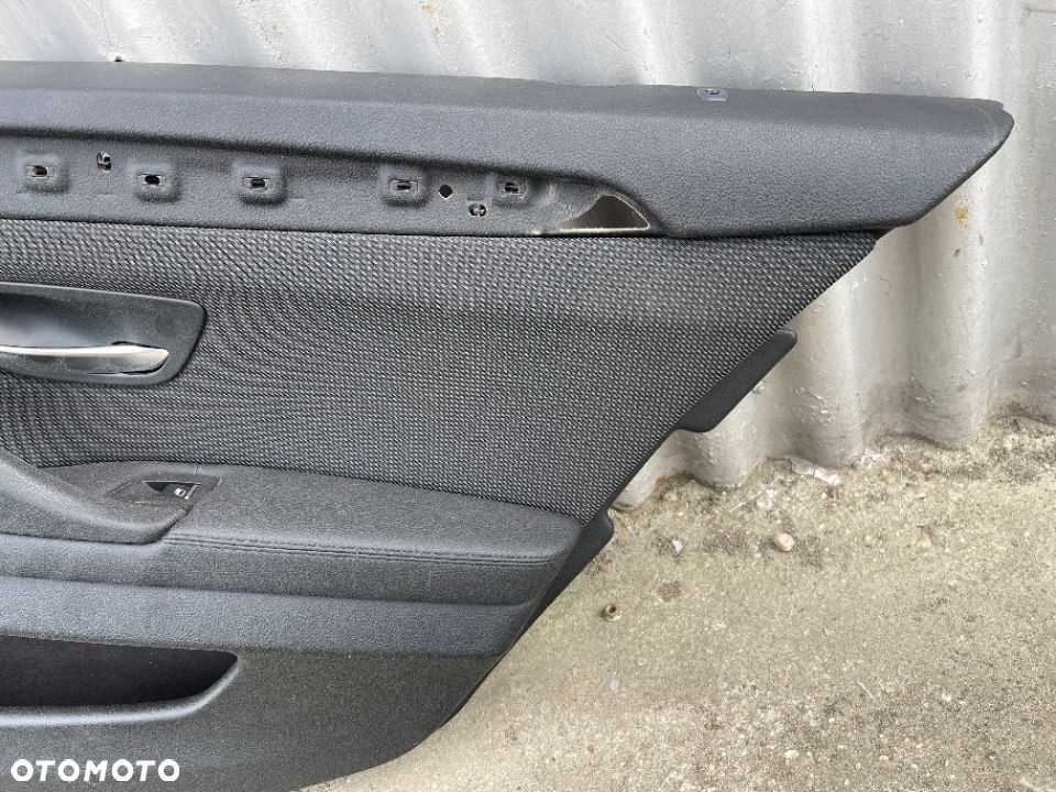 Boczek drzwi tylny prawy tapicerka Bmw F10 - 2