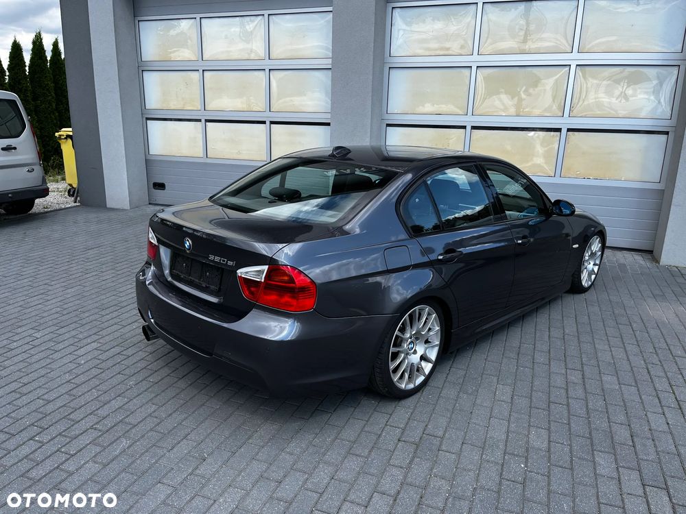 BMW Seria 3 320i - 6