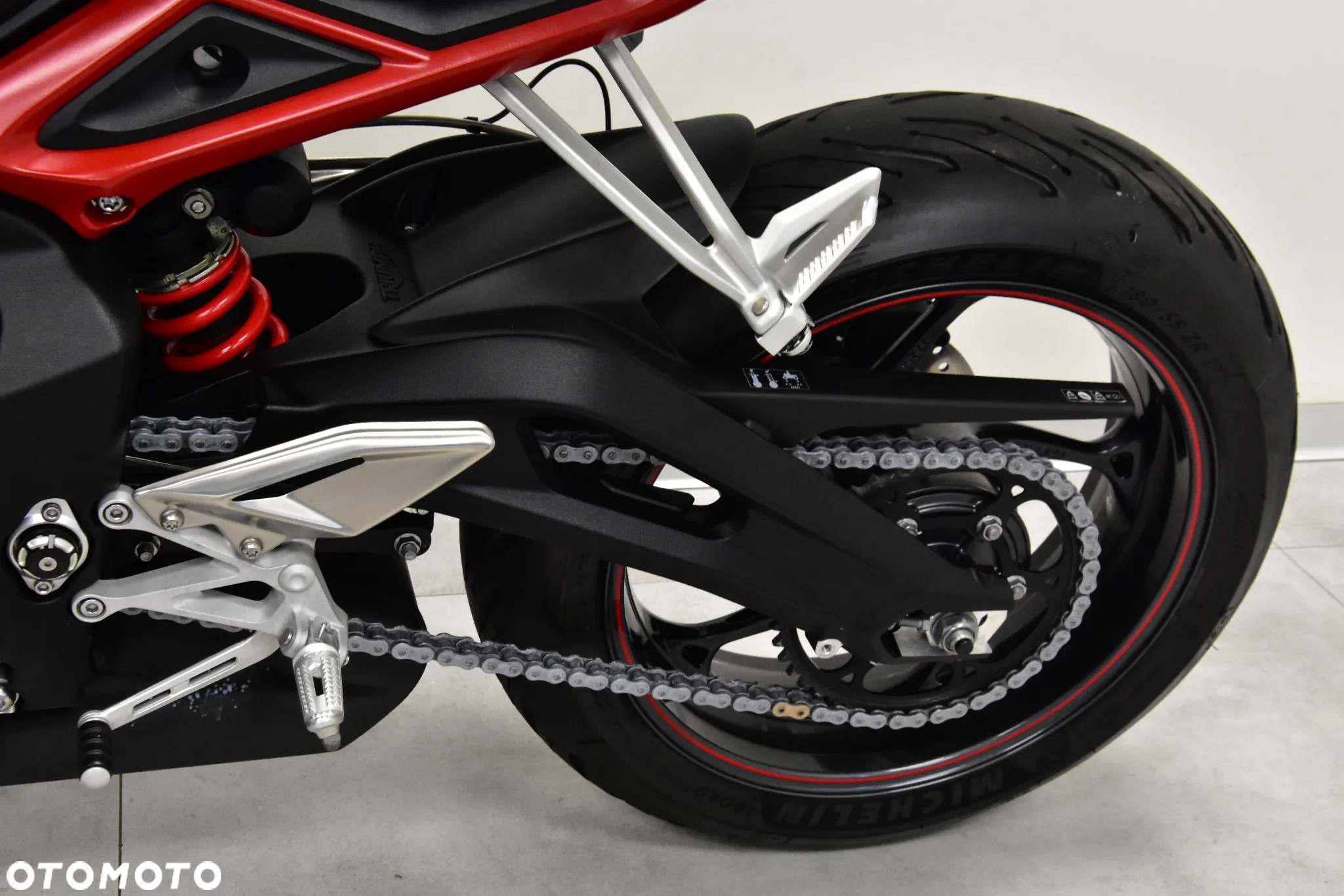Triumph Street Triple - 38