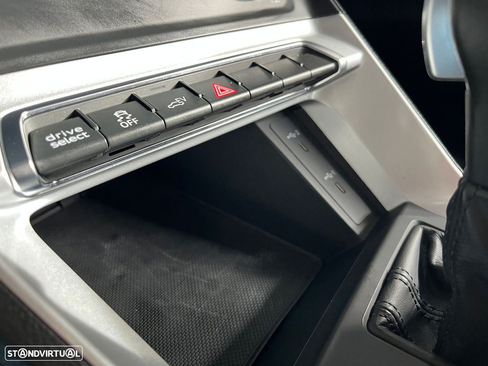 Audi Q3 45 TFSIe S tronic - 28