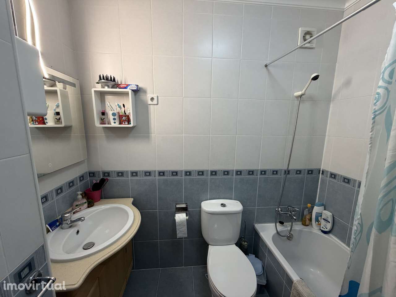 Apartamento T2 Junto mercado da Nazaré - Grande imagem: 2/7