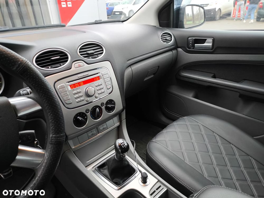 Ford Focus 1.6 Comfort - 14