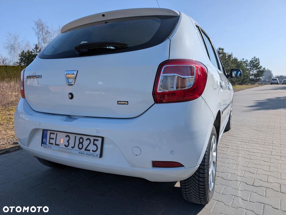 Dacia Sandero 1.2 16V Laureate - 11