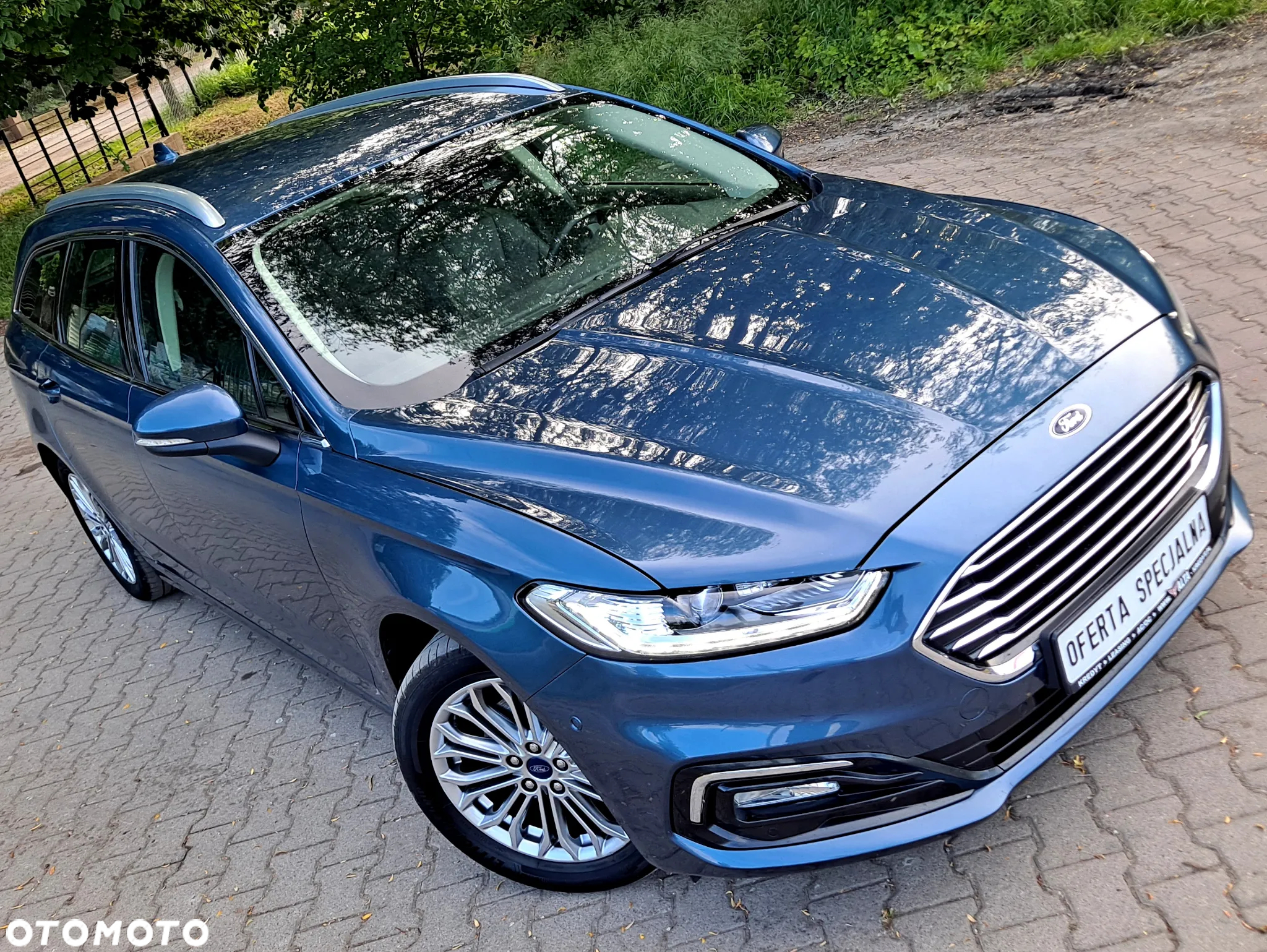 Ford Mondeo - 38