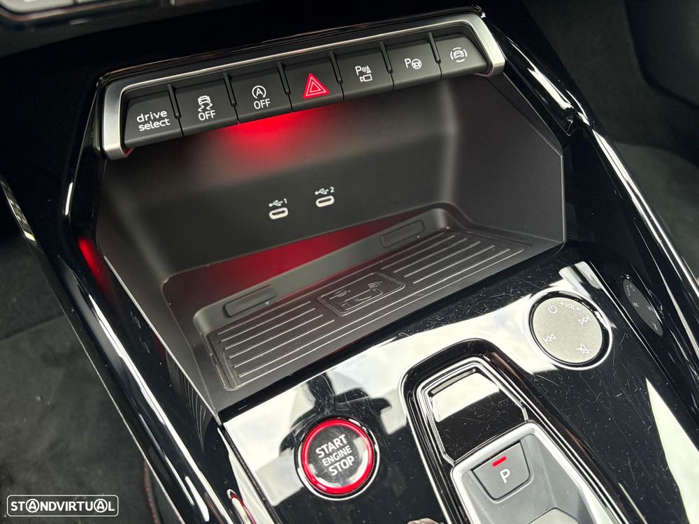 Audi RS3 Sportback 2.5 TFSI quattro S tronic - 33