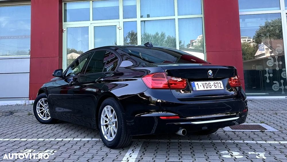 BMW Seria 3 320d Aut. - 4