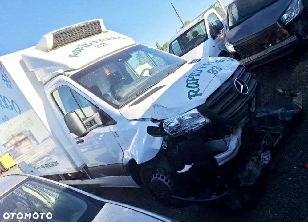 Mercedes-Benz SPRINTER - 2