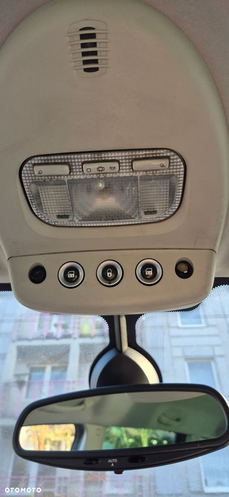 Citroën C8 2.2 HDi Exclusive - 4