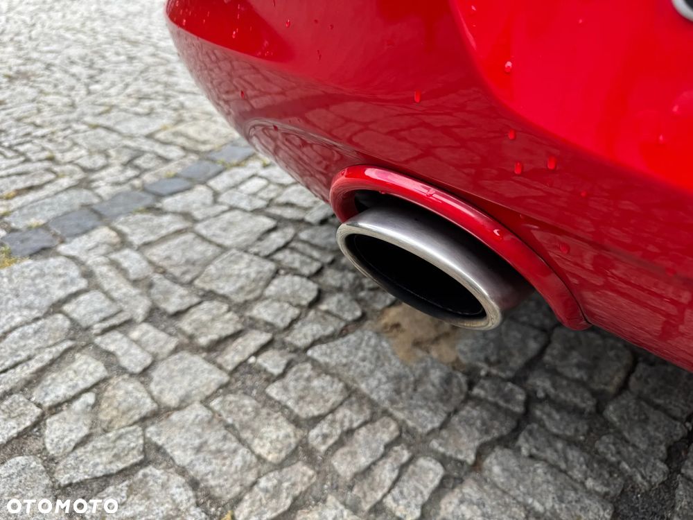 Opel Corsa 1.4 16V Color Edition - 16
