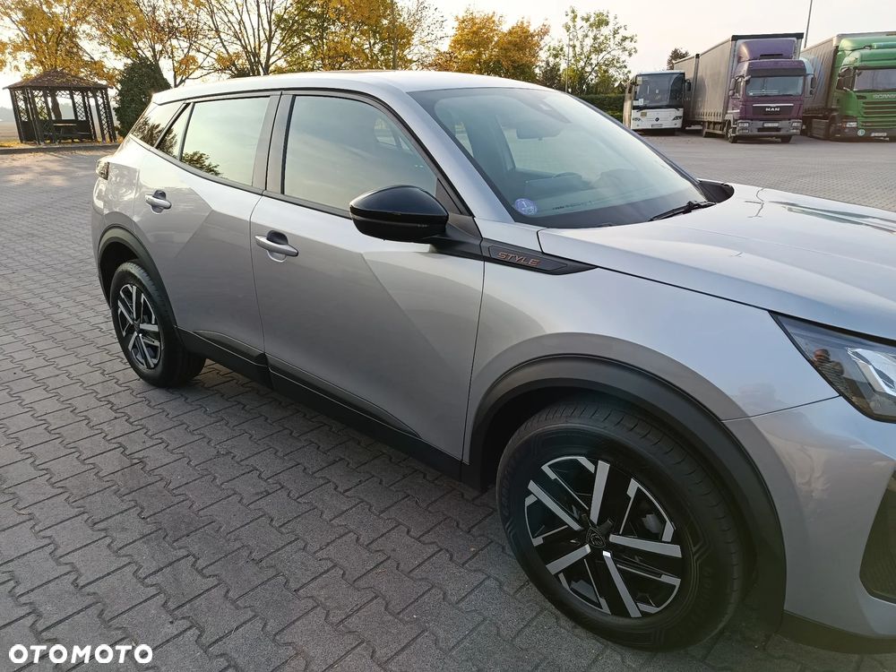 Peugeot 2008 - 4