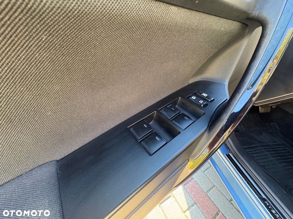 Toyota Auris Hybrid 135 Prestige - 12