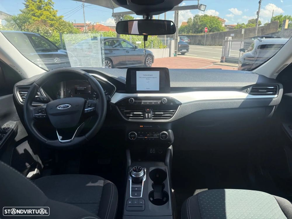 Ford Kuga - 12