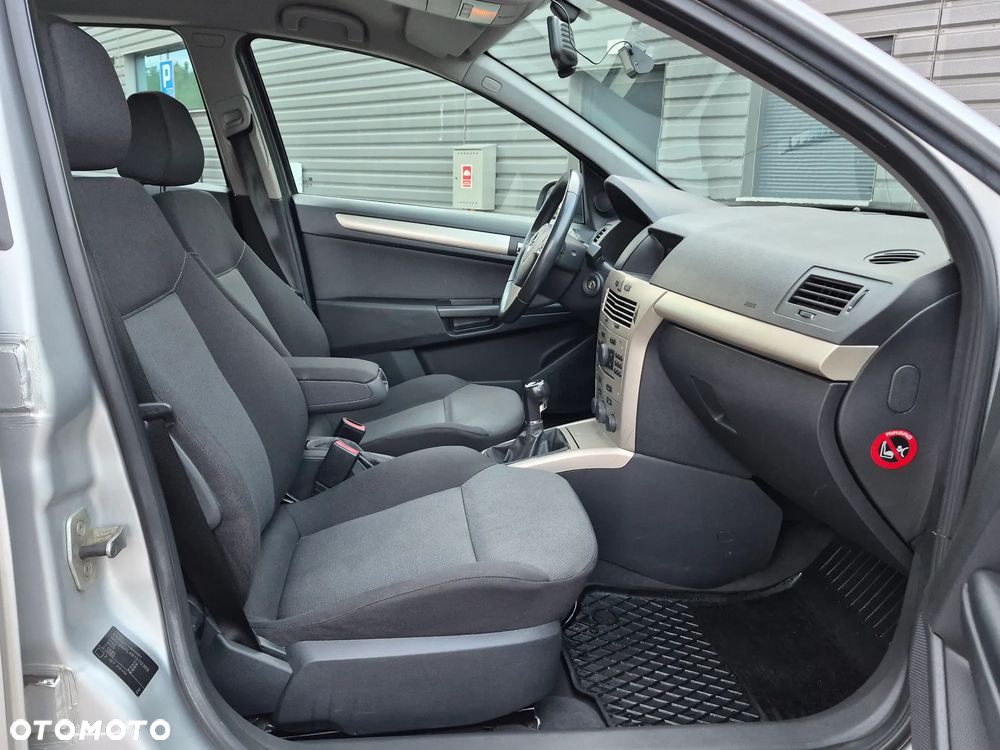 Opel Astra 1.6 Innovation - 14