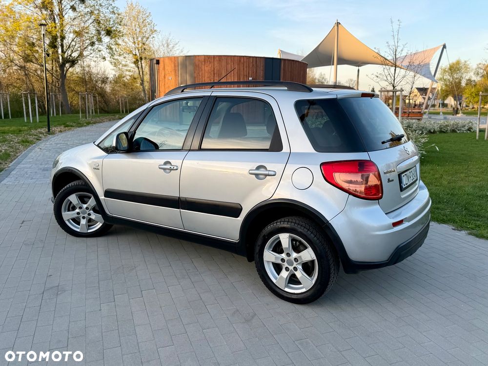 Suzuki SX4 Classic 2.0 DDiS 4x4 Comfort - 8