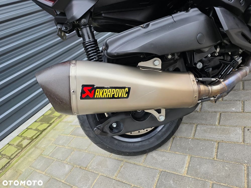 Yamaha X-max - 8