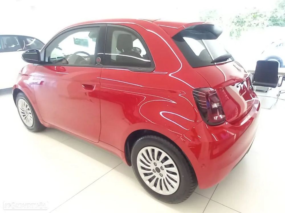 Fiat 500e (RED) - 3