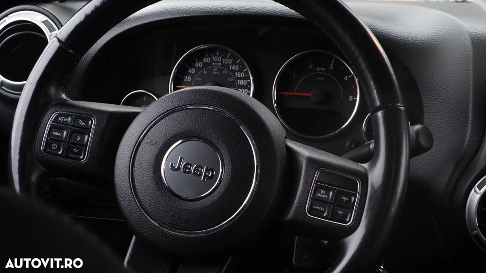 Jeep Wrangler 2.8 CRD AT Rubicon - 24