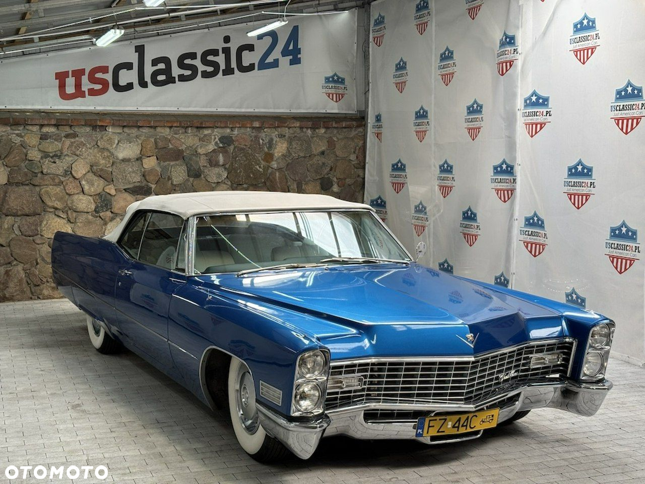 Cadillac Deville - 17