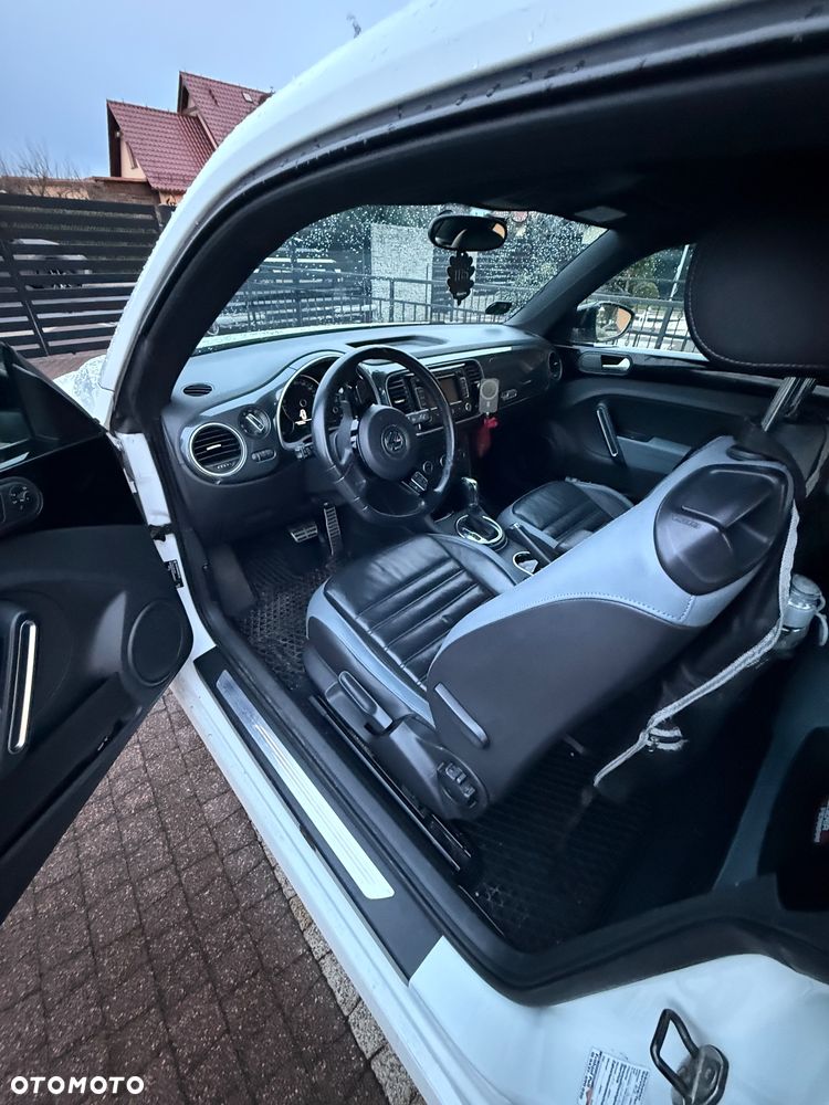 Volkswagen Beetle 2.0 TSI DSG Sport - 12