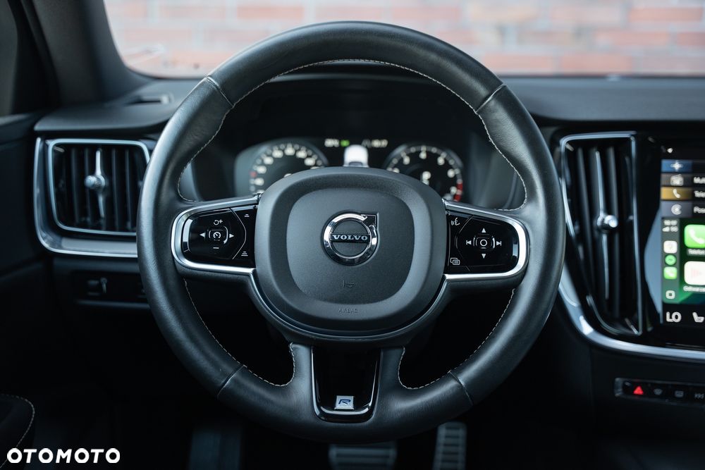 Volvo V60 T5 Geartronic R-Design - 27