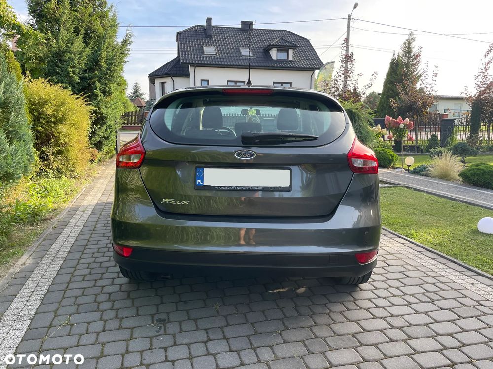 Ford Focus 1.6 Trend - 5