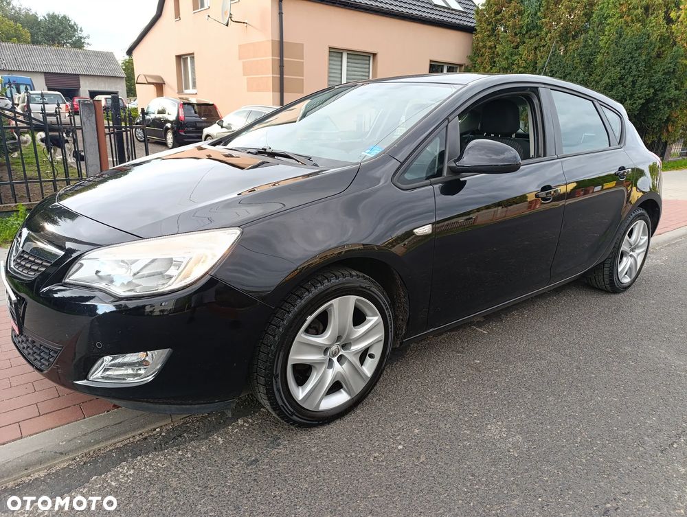 Opel Astra 1.6 Design Edition - 3