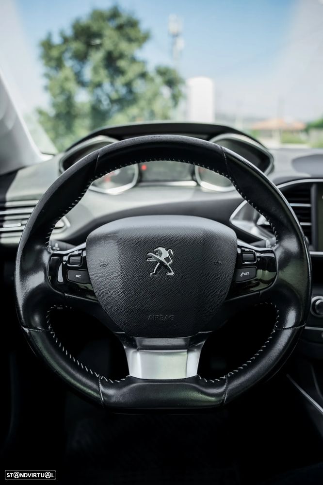 Peugeot 308 SW BlueHDi 120 Stop & Start Allure - 30