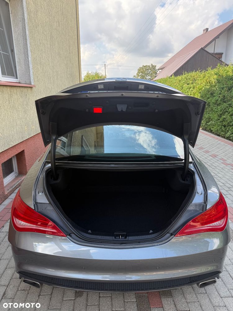 Mercedes-Benz CLA 180 - 13