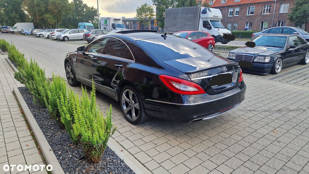 Mercedes-Benz CLS - 6
