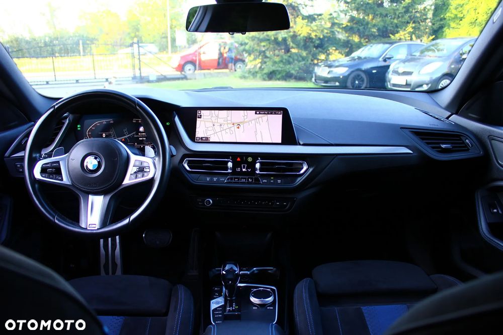 BMW Seria 2 218d M Sport sport - 34