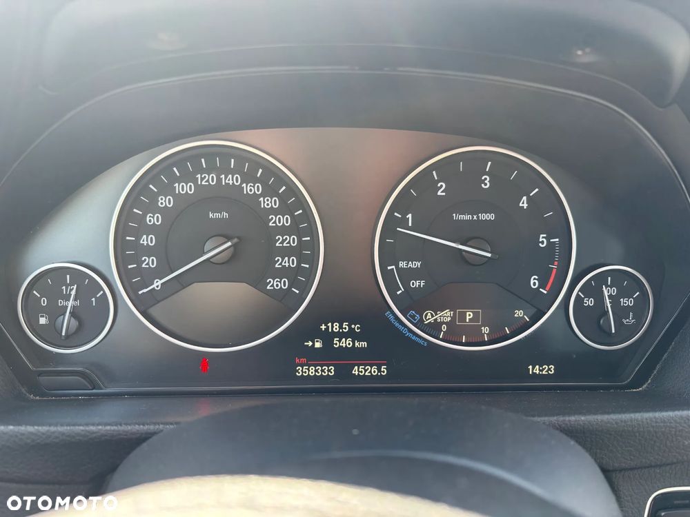BMW 3GT 320d xDrive Advantage - 10