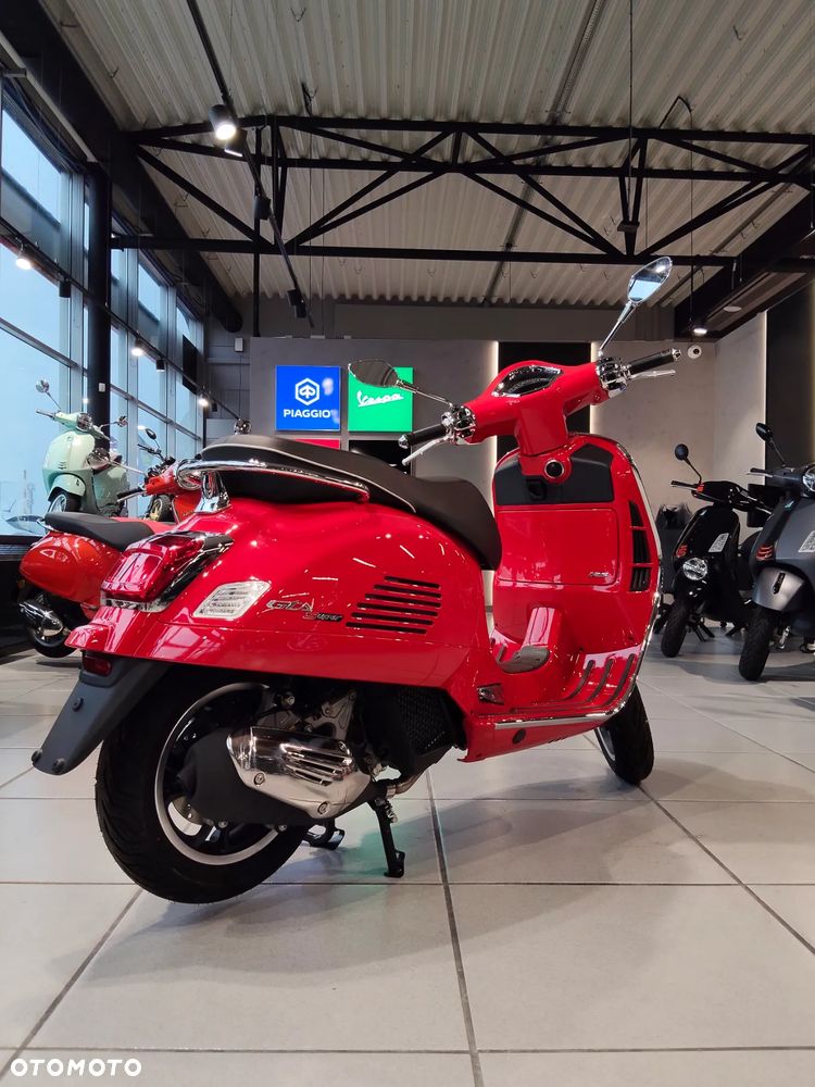 Vespa GTS - 4