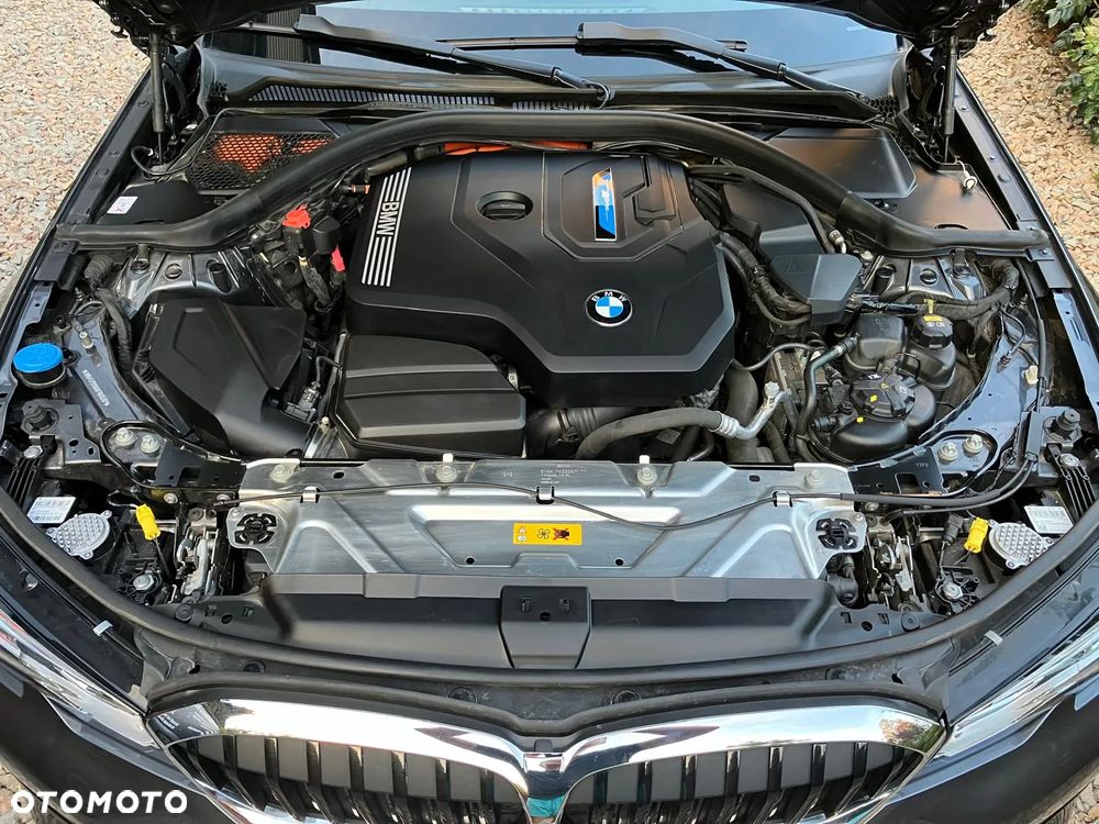 BMW Seria 3 330e Advantage - 16
