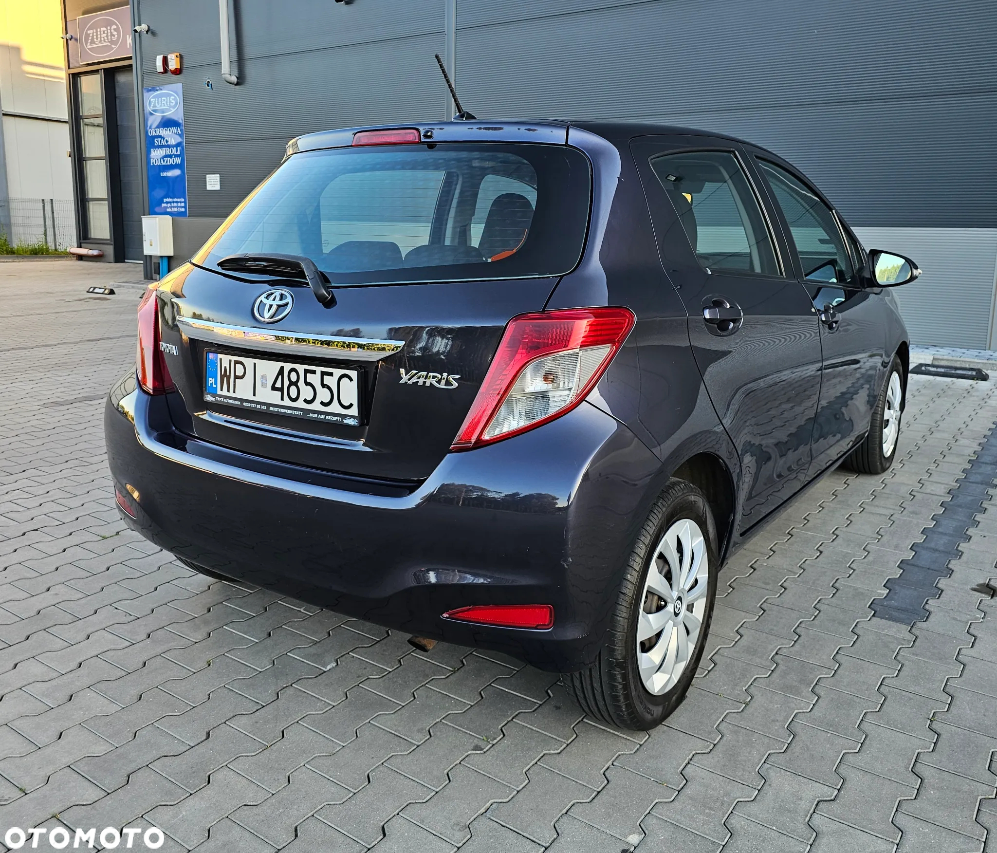 Toyota Yaris - 4