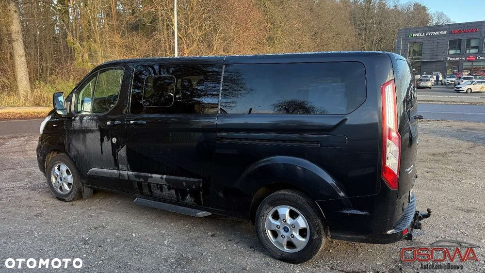 Ford Tourneo Custom - 10